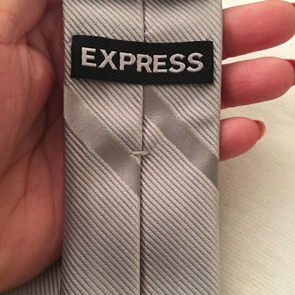 Express 100% Silk Tie - Picture 3 of 4